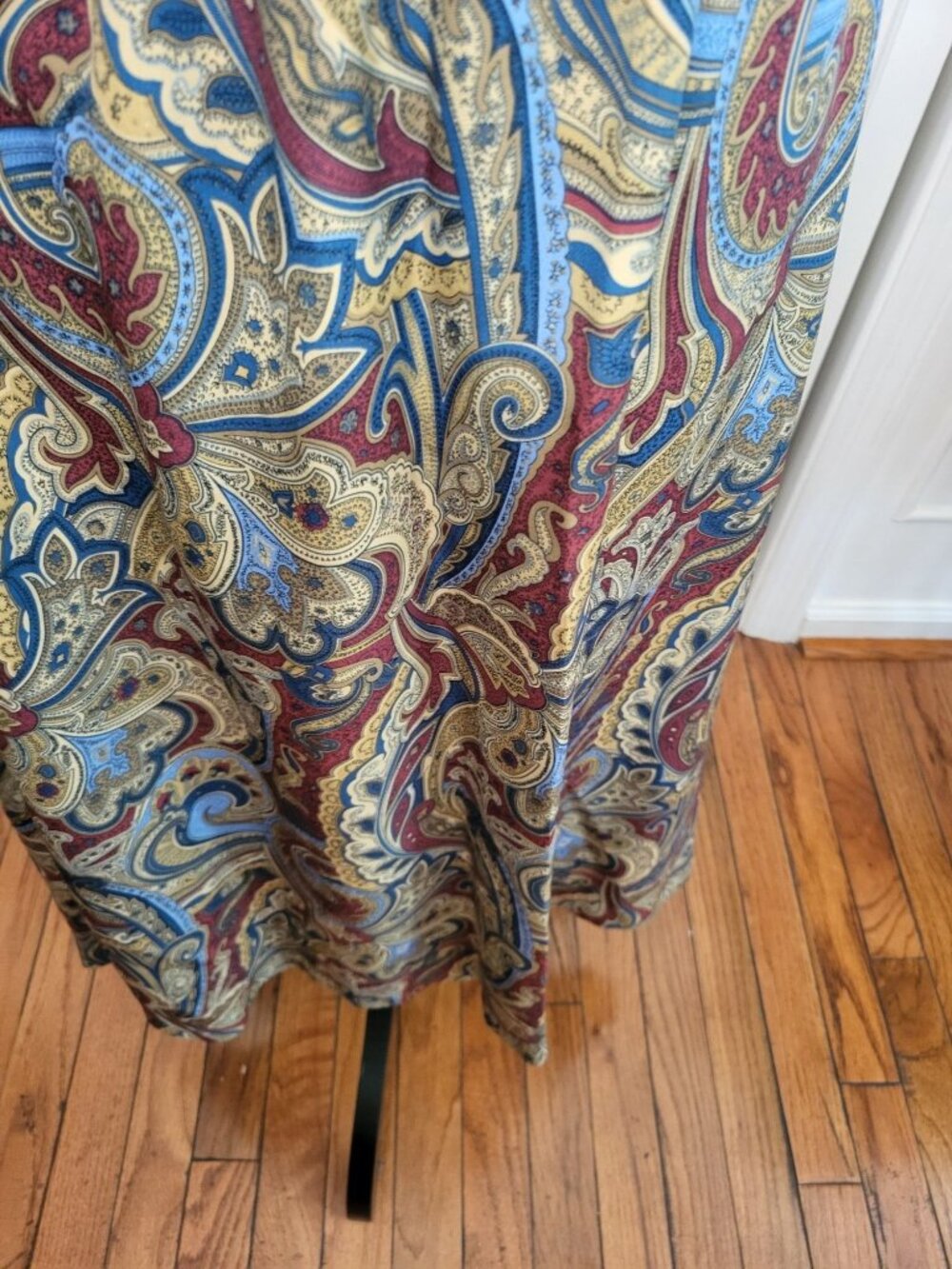 Vintage 90s Bonworth Blue Red Paisley Midi Skirt L Boho Preppy Patriotic Modest - Picture 3 of 8